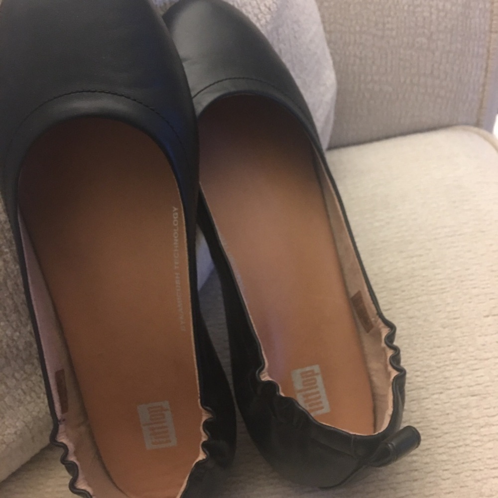 Black leather ballerina flats